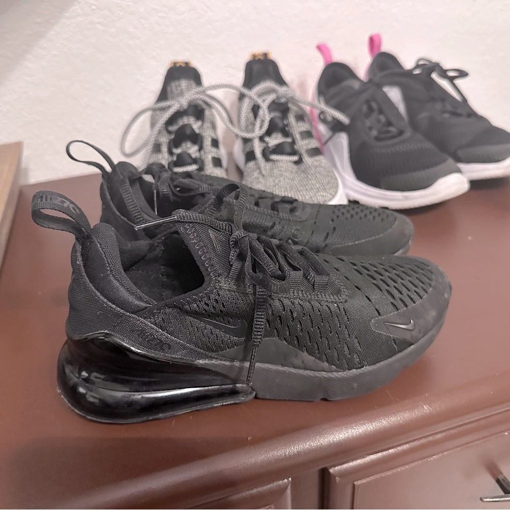Nike 270s